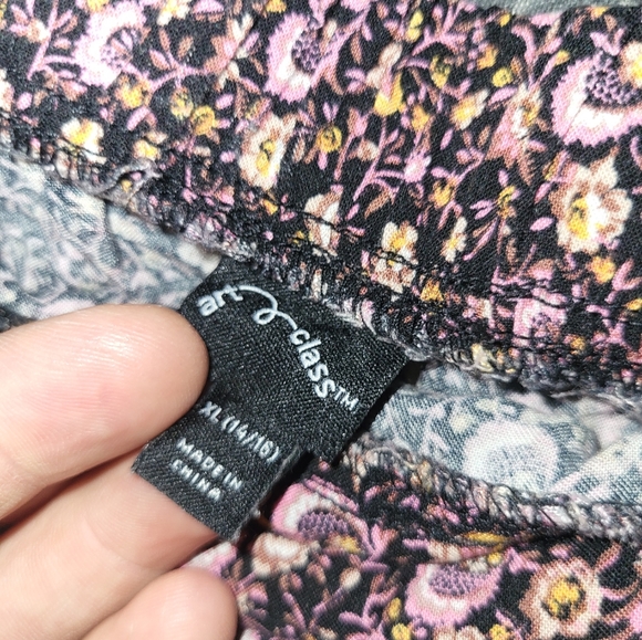 2 skirts euc - Picture 2 of 3